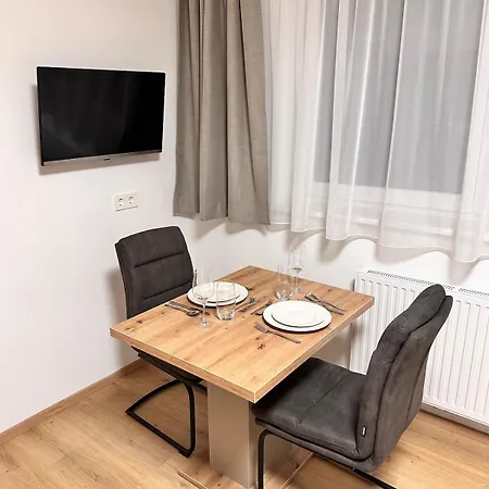Apartamento Alpin 101 *